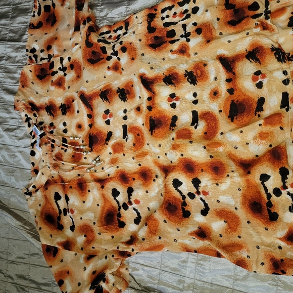 2pc Skirt set. NWOT. - Picture 3 of 4